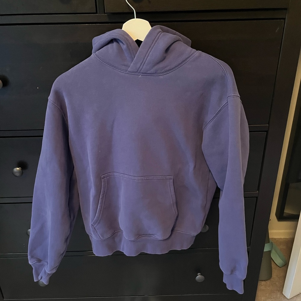 Aritzia Cozy Fleece Sweatshirt in Purple